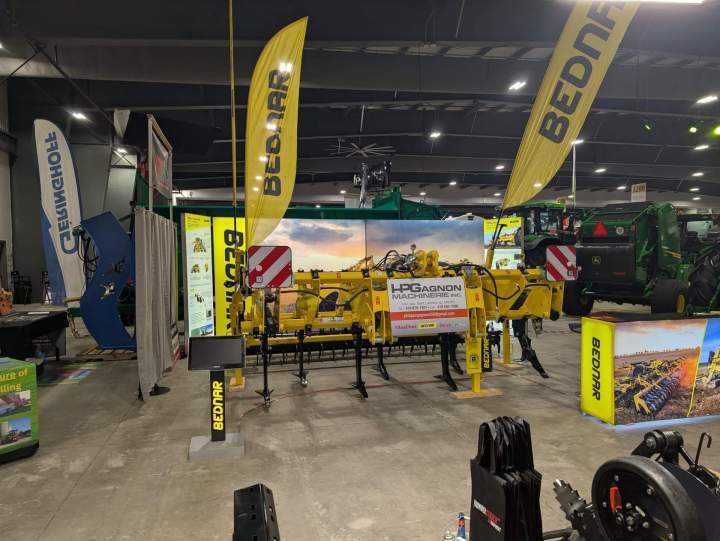 Vente de machine agricole neuve Laterrière